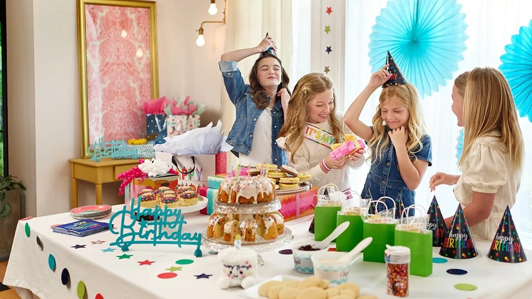 online cake, cake delivery, cake baking, cake making, delivery of cakes, deliver a birthday cake